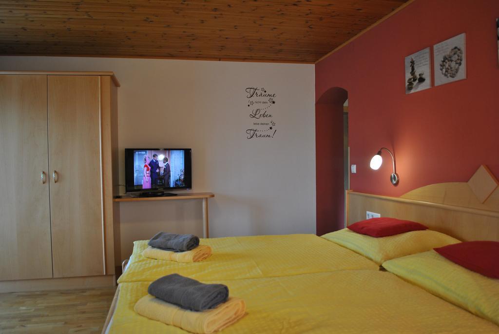 Gaestehaus Essl มาริอัปฟาร์ ภายนอก รูปภาพ